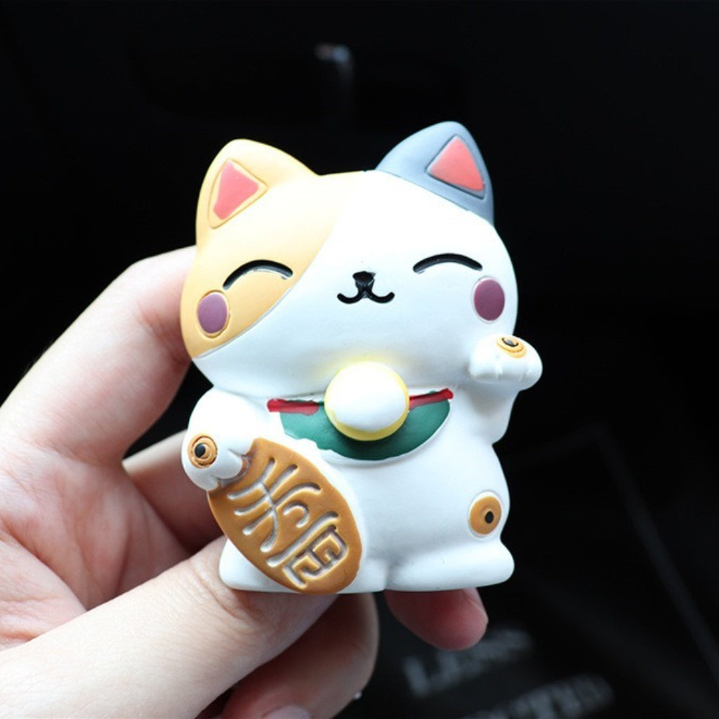 Lucky Cat Car Vent Aromatherapy Clip - Fortune Cat Air Freshener