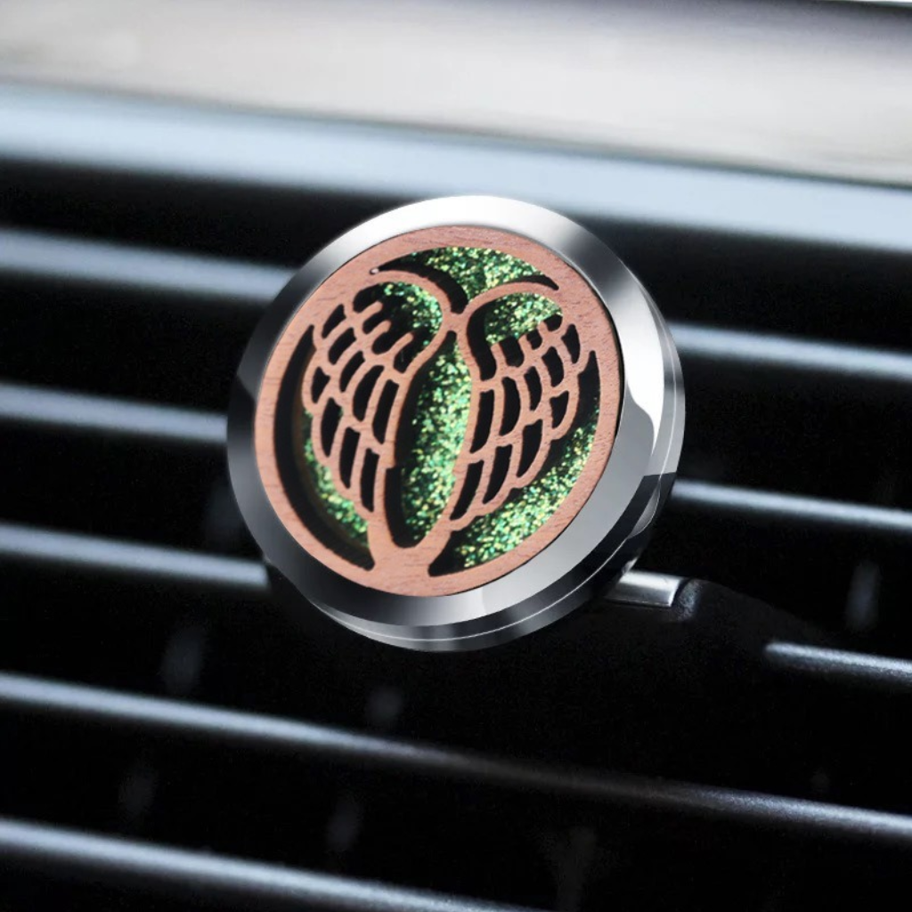 Wooden Hollow Car Air Freshener Clip - Aromatherapy Vent Diffuser